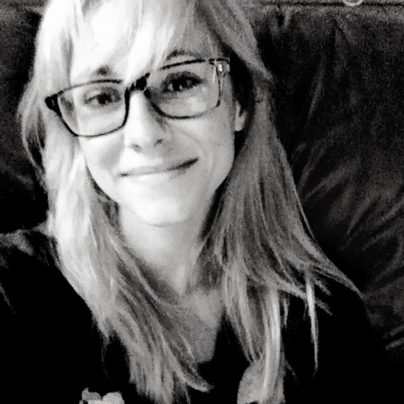 Meet your Posher, Kaitlin - Picture 1 of 1